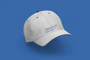 MOCKUP GORRA LLAR